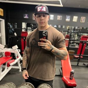 Meet your Posher, Adolfo